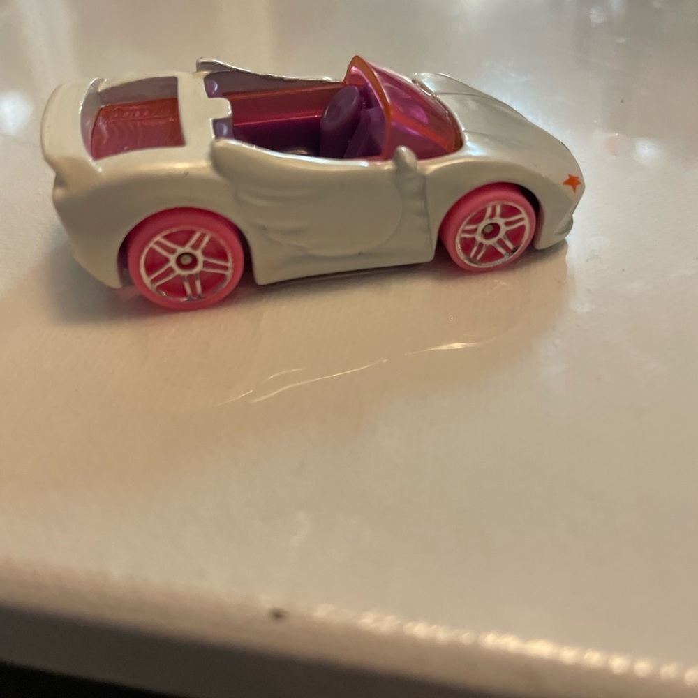 2021 Barbie Convertible White and Pink Toy Car Hotwheel size